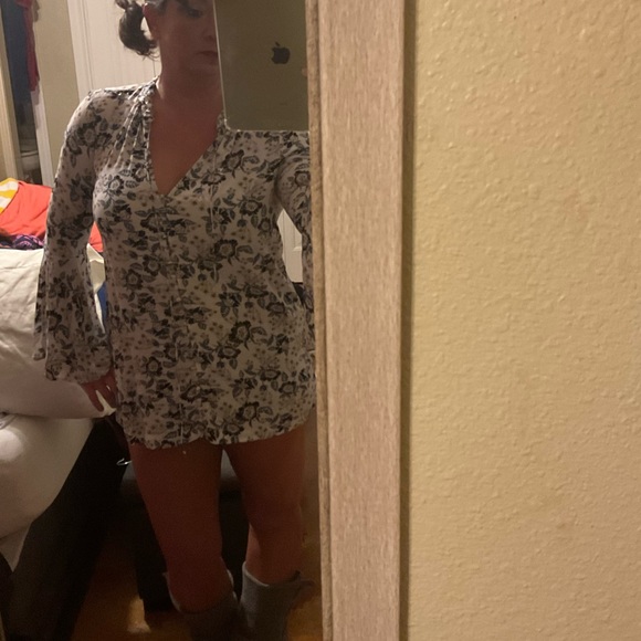 NEW LISTING ‼️FREE PEOPLE Tunic - Picture 9 of 16